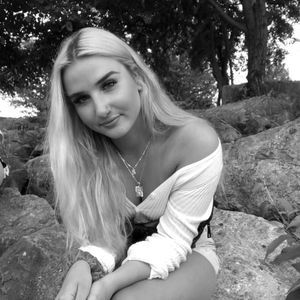 Meet your Posher, Sabrina